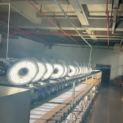 Υψηλή φωτεινότητα 100w έως 240w UFO High Bay Light 150lm/W για εργαστήριο και αποθήκη